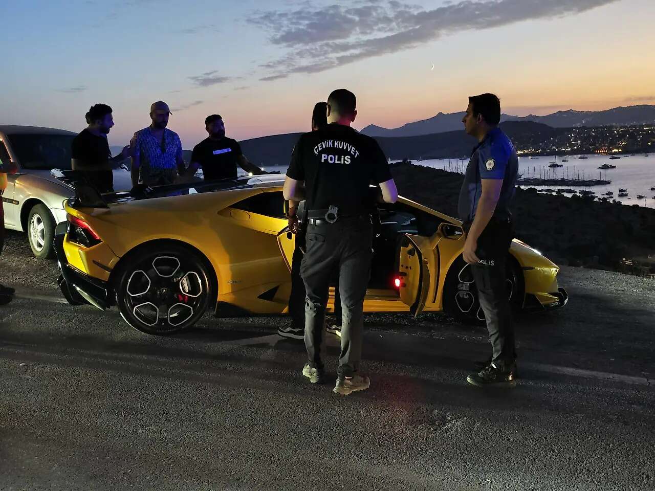 Bodrum’da Lamborghini Operasyonu, 16 Bin TL Ceza Kesildi, 30 Gün Trafikten Men Edildi 3
